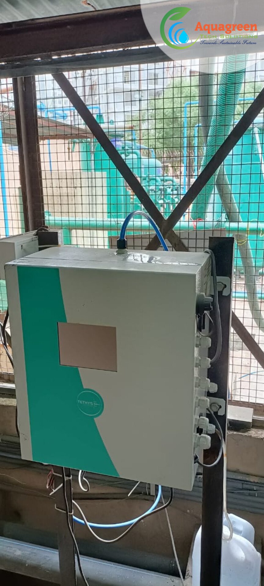 Online effluent quality monitoring system